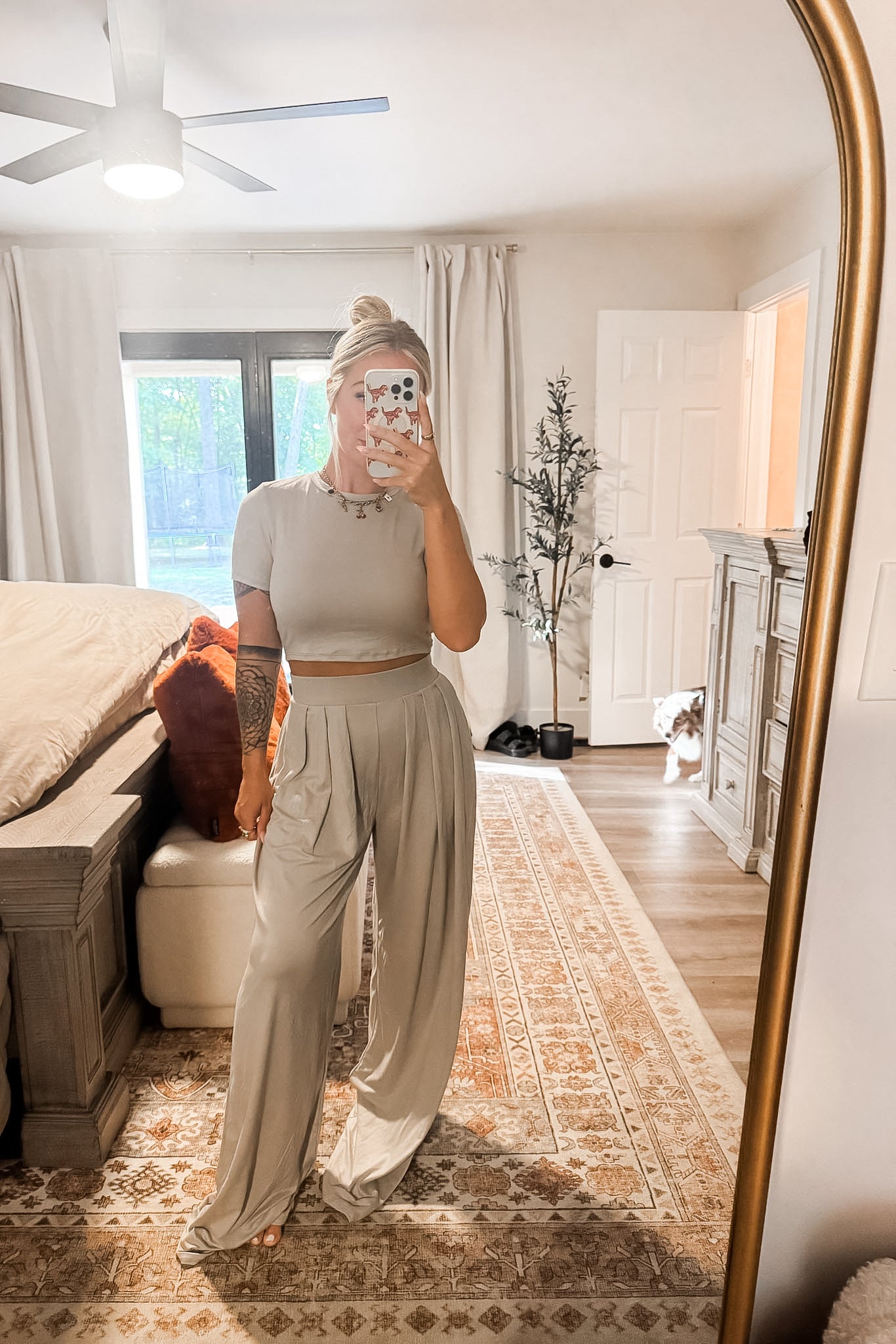 Causal set