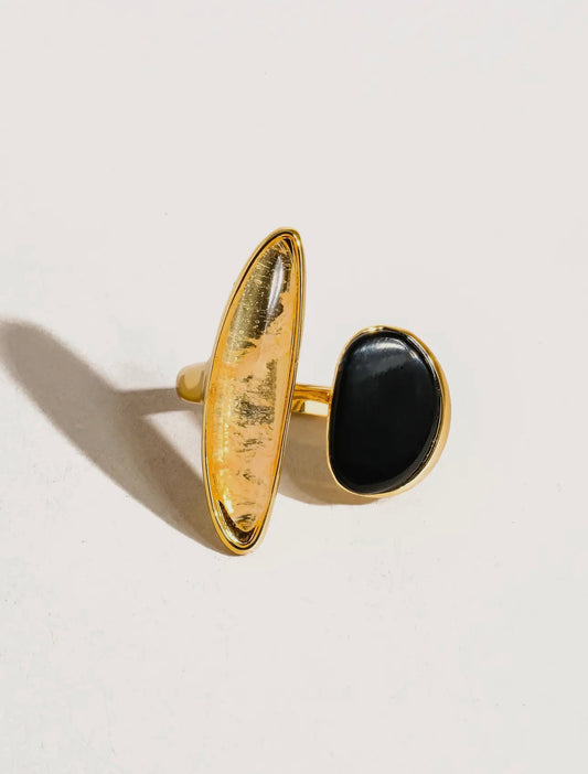 Black ring
