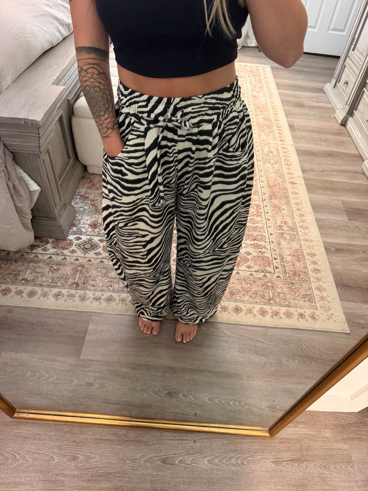 Zebra barrel pants